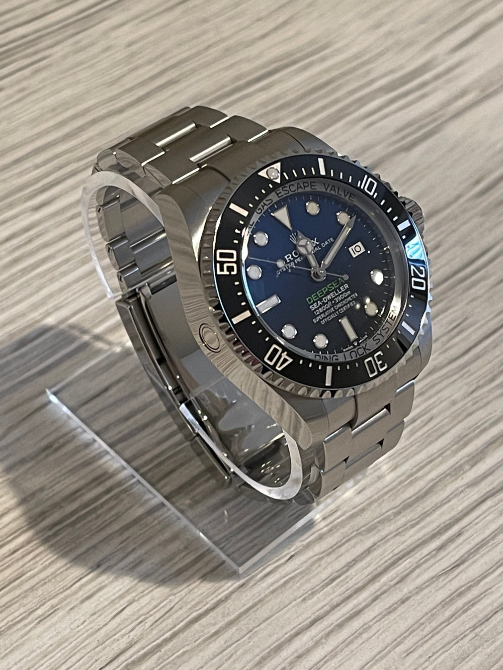 Rolex Sea-Dweller Deep Sea 44mm 136660 Oystersteel D-Blue Dial