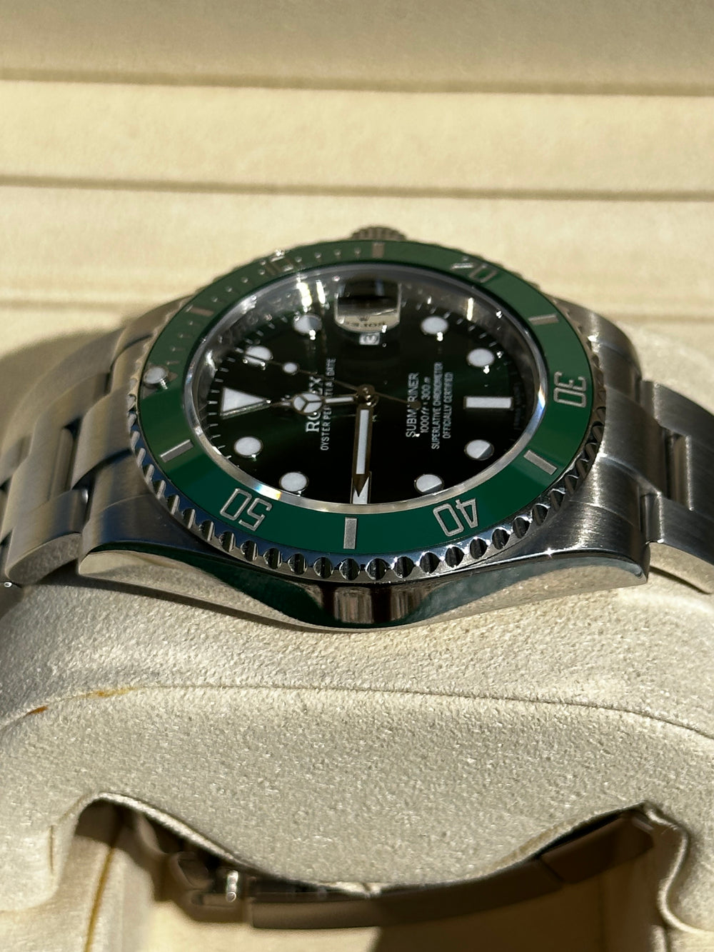 Rolex Submariner Hulk Green Dial Bezel Watch 116610LV