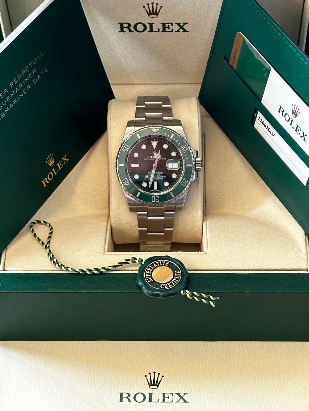 Rolex Submariner Date The Hulk 40mm Oyster Green Dial