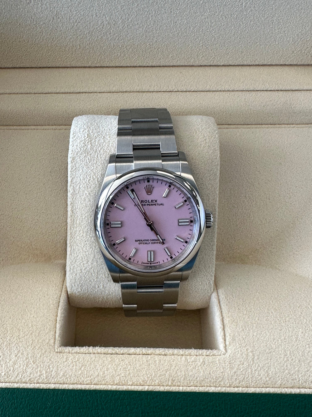 Rolex Oyster Perpetual 36mm 126000 Oystersteel Candy Pink Dial