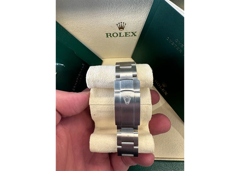 Rolex Oyster Perpetual 36mm 126000 Oystersteel Bright Blue Dial 2024
