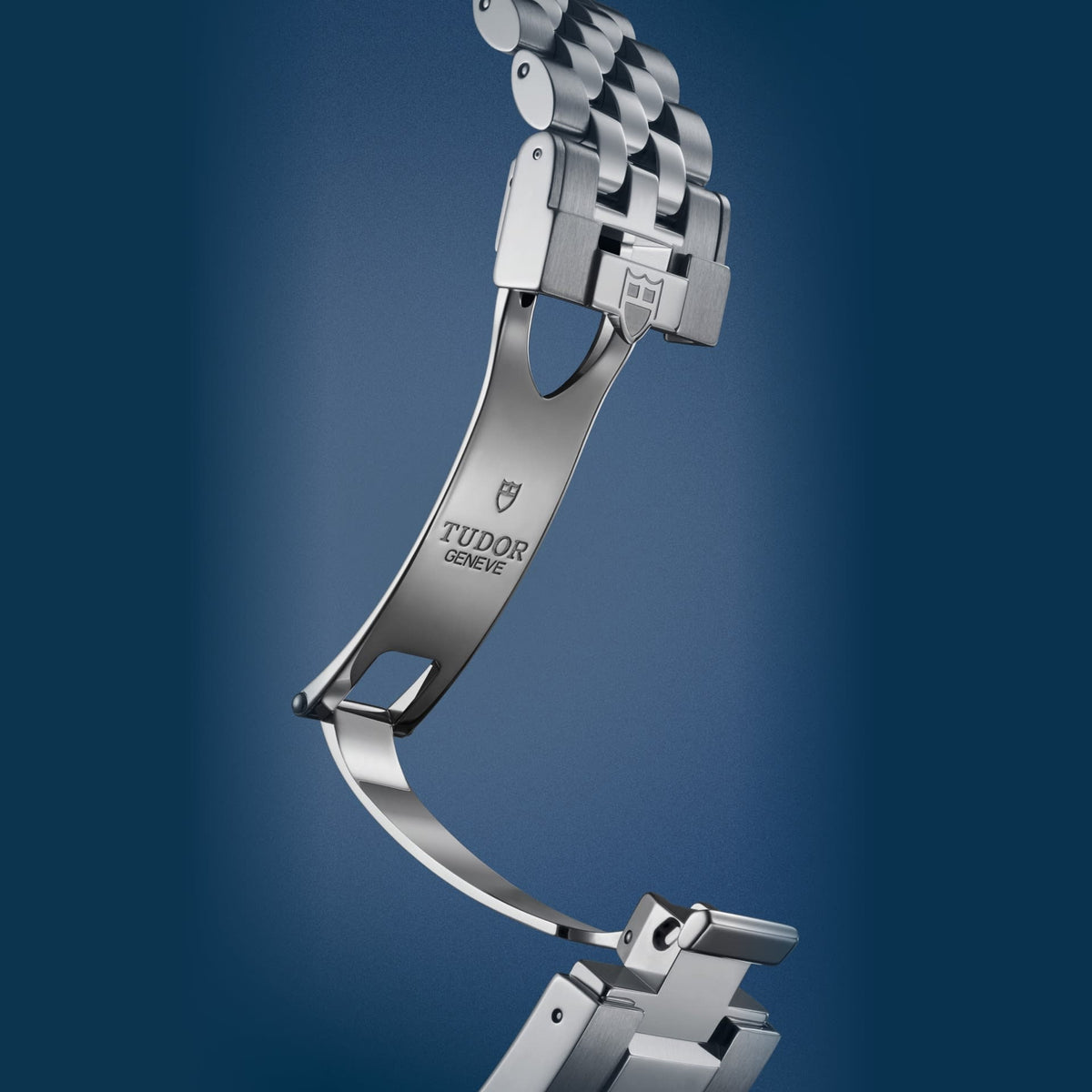 tudor-black-bay-chrono-m79360b